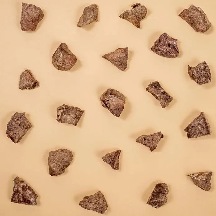 Premium Winnie Lou Single - Ingredient 1 oz Bison Heart Bits Cat Treats for Healthy Felines
