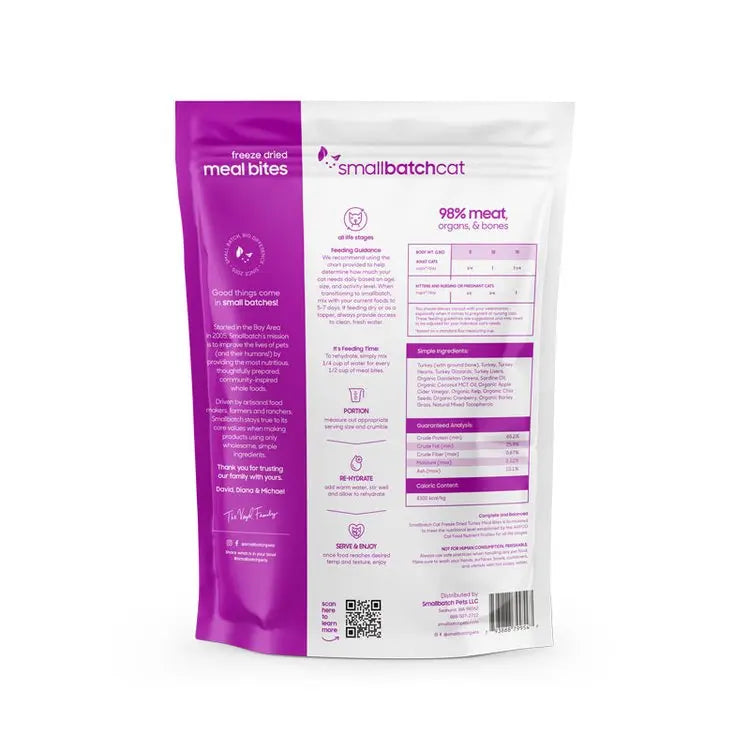 Small-Batch Premium Freeze-Dried Meal Bits of Turkey for Cats - A Nutritious Feline Delight